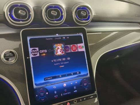 Used 2025 Mercedes-Benz C 300 4MATIC Sedan image 28