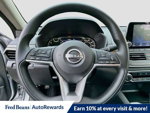 New 2026 Nissan Altima 2.5 SV FWD image 9