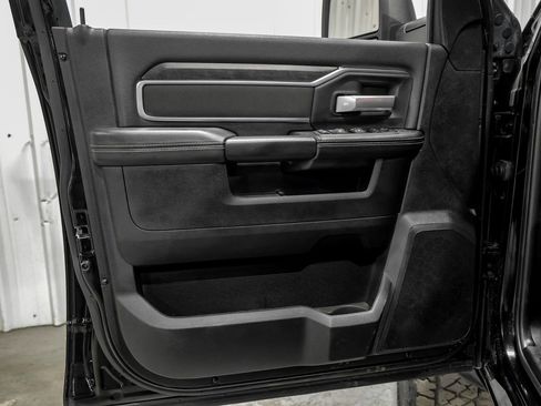 Used 2024 RAM 2500 Big Horn w/ Safety Group image 42