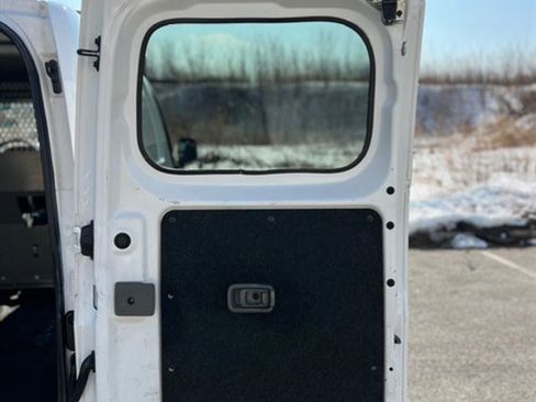 Used 2019 Nissan NV200 S image 31