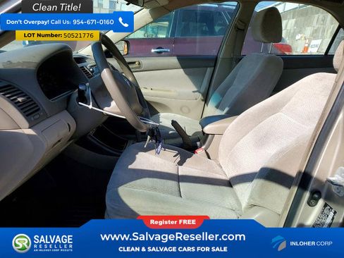 Used 2004 Toyota Camry FWD image 9