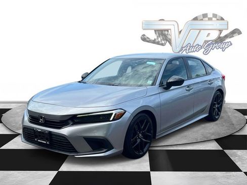 Used 2023 Honda Civic Sport image 4
