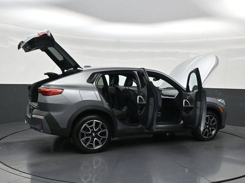 Used 2025 BMW X2 xDrive28i w/ Convenience Package AWD/4WD image 31