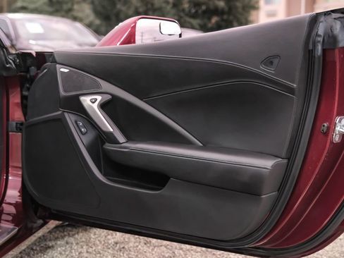 Used 2016 Chevrolet Corvette Stingray Z51 w/ 3LT Preferred Equipment Group image 46