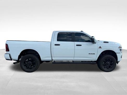 New 2026 RAM 2500 Big Horn AWD/4WD image 28