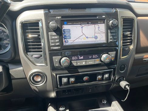 Used 2017 Nissan Titan Platinum Reserve RWD image 18