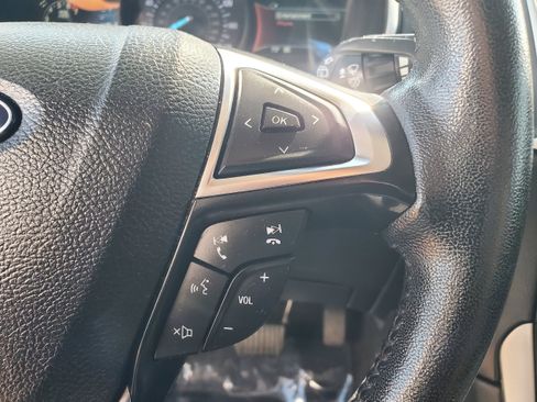 Used 2019 Ford Edge SEL w/ Equipment Group 201A FWD image 18