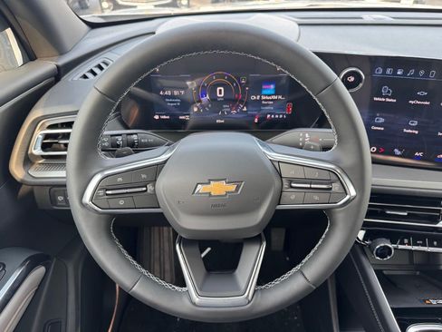 New 2027 Chevrolet Traverse LT AWD/4WD image 7