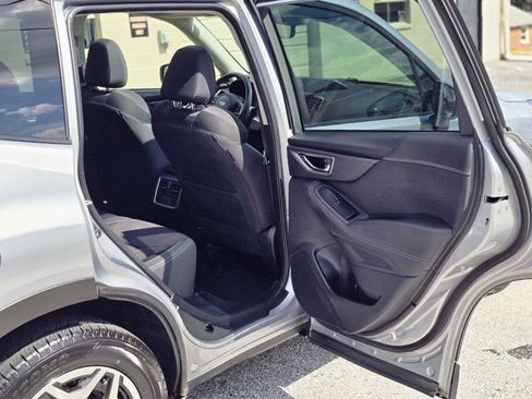 Used 2021 Subaru Forester Premium AWD/4WD image 19