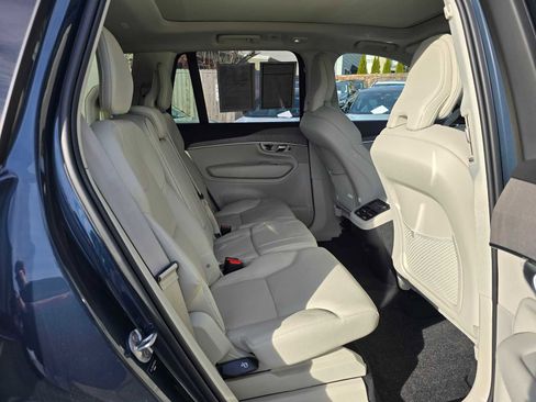 Certified 2023 Volvo XC90 B5 Plus w/ Protection Package Premier image 12