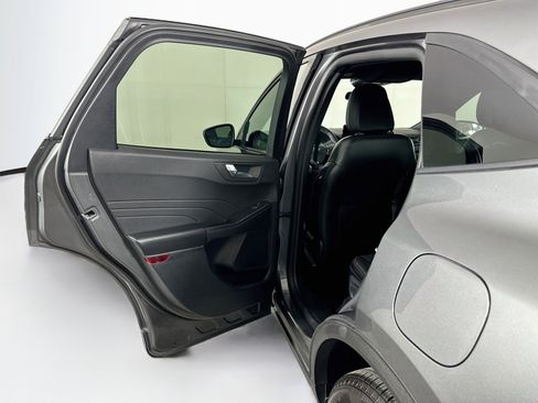 Used 2025 Ford Escape ST-Line Select AWD/4WD image 25