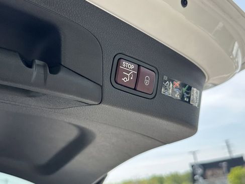 Certified 2025 Mercedes-Benz GLE 350 4MATIC image 22