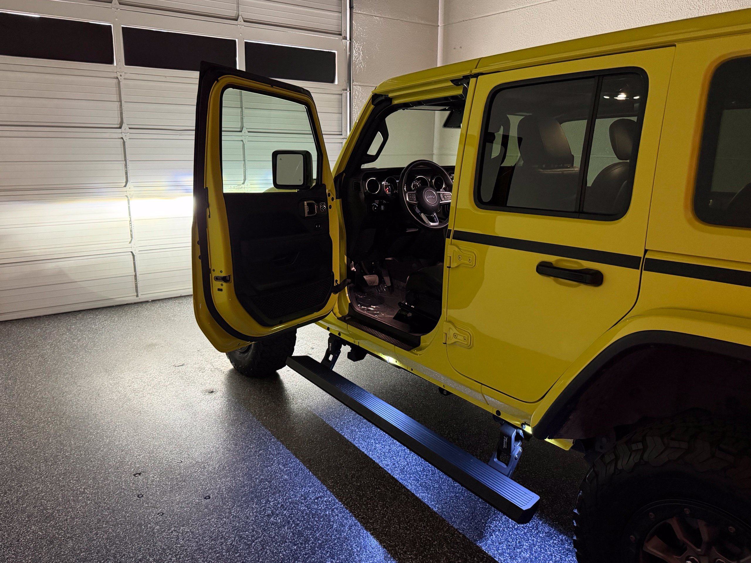 Used 2022 Jeep Wrangler Unlimited Rubicon AWD/4WD image 48