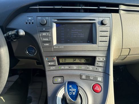 Used 2015 Toyota Prius Three FWD image 20