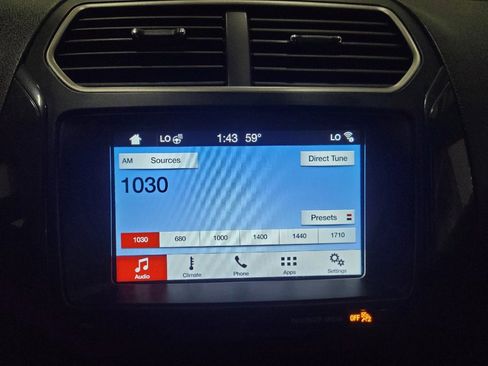 Used 2018 Ford Explorer XLT w/ Equipment Group 202A AWD/4WD image 25