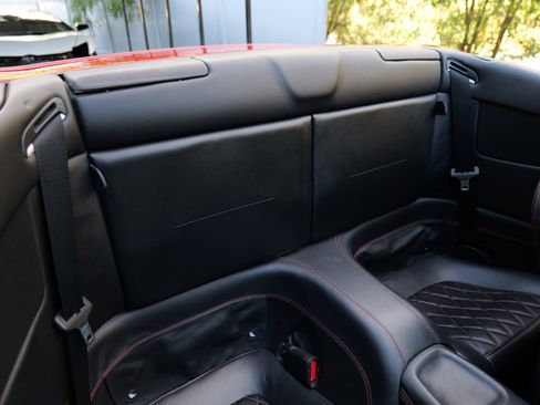 Used 2014 Ferrari California image 40