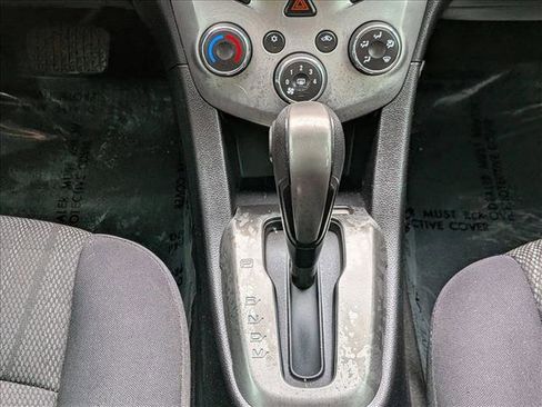 Used 2015 Chevrolet Sonic LT image 11