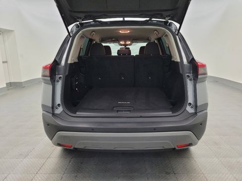 Used 2023 Nissan Rogue S image 29