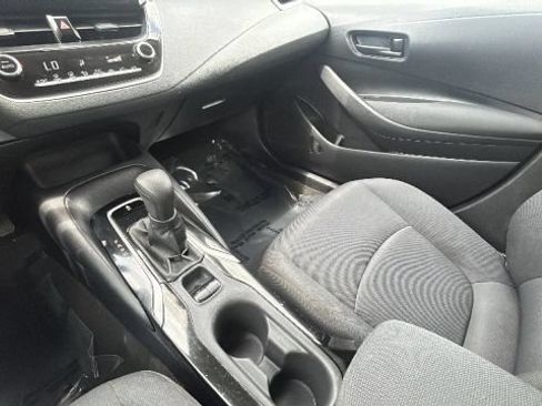 Used 2022 Toyota Corolla LE FWD image 20