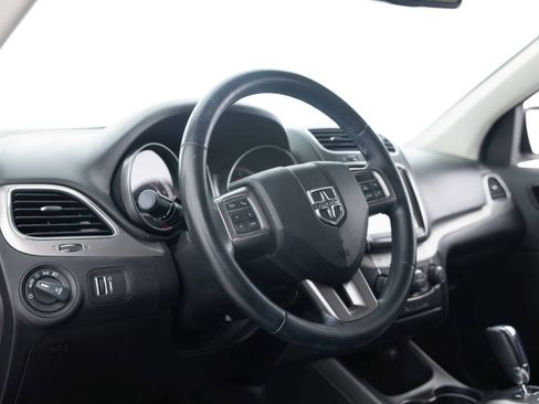 Used 2018 Dodge Journey Crossroad AWD/4WD image 23