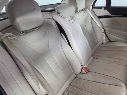 Used 2020 Mercedes-Benz S 560 Sedan image 29
