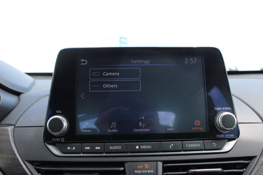 Used 2024 Nissan Altima 2.5 SV FWD image 54