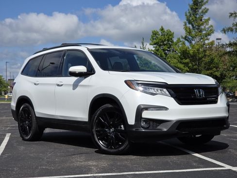 Used 2022 Honda Pilot Black Edition image 2