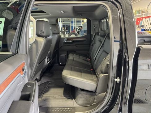 Used 2023 GMC Sierra 1500 Denali w/ Denali Reserve Package image 9