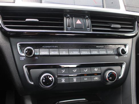 Used 2020 Kia Optima LX FWD image 26