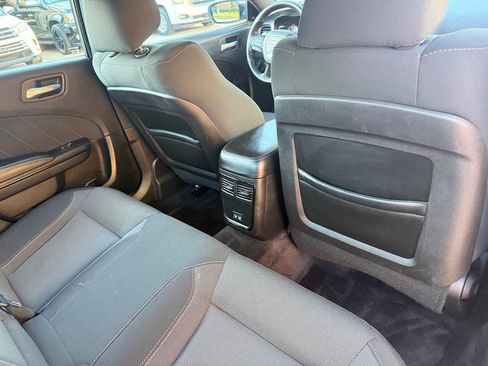 Used 2017 Dodge Charger R/T w/ Blacktop Package image 19