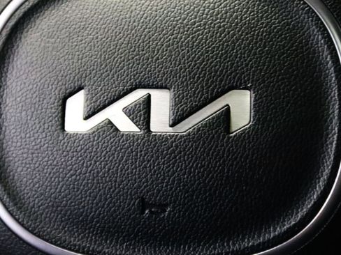 Used 2023 Kia Sorento SX Prestige image 48