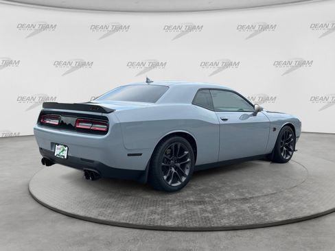 Used 2022 Dodge Challenger R/T Scat Pack w/ Plus Package RWD image 7