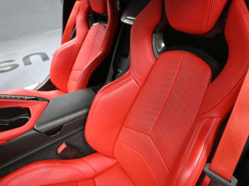 Used 2022 Chevrolet Corvette Stingray Preferred Cpe w/ Z51 Performance Package RWD image 21
