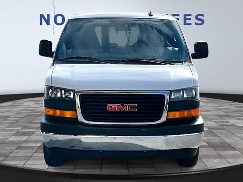 Used 2024 GMC Savana 2500 w/ Driver Convenience Package image 2