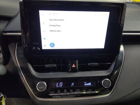 Used 2023 Toyota Corolla LE image 25