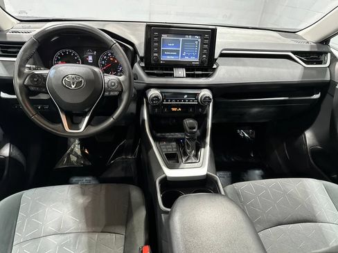 Certified 2020 Toyota RAV4 XLE w/ Convenience Package AWD/4WD image 8