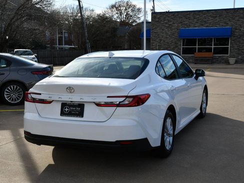 Used 2025 Toyota Camry LE FWD image 6