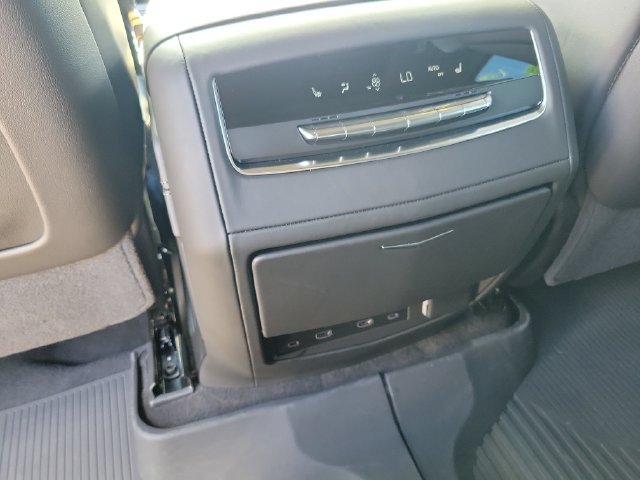 Used 2025 Cadillac Escalade Premium Luxury Platinum w/ LPO, Floor Liner Package AWD/4WD image 20