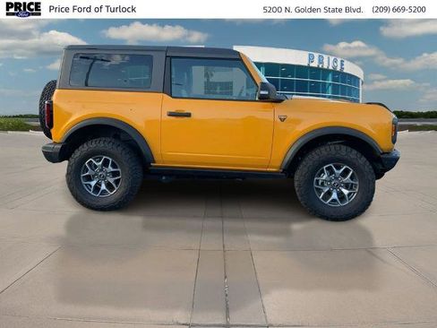 Certified 2022 Ford Bronco Badlands image 4