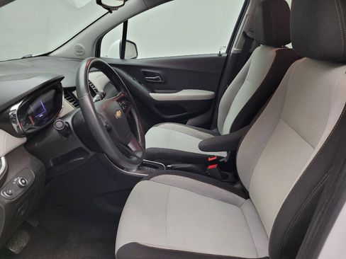 Used 2019 Chevrolet Trax LS w/ Tint and Cruise Package FWD image 17