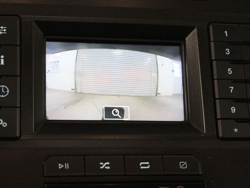 Used 2021 Ford F550 4x4 Regular Cab Super Duty image 32