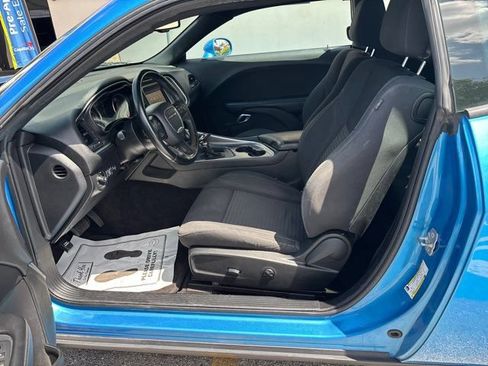 Used 2019 Dodge Challenger SXT w/ Driver Convenience Group RWD image 12