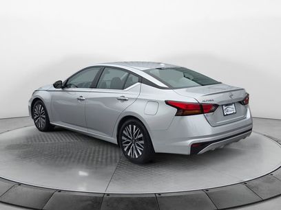 Used 2024 Nissan Altima 2.5 SV