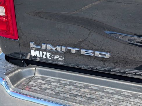 Used 2024 RAM 3500 Limited AWD/4WD image 24