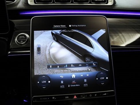 Used 2022 Mercedes-Benz S 580 4MATIC Sedan w/ Rear Seat Package image 28