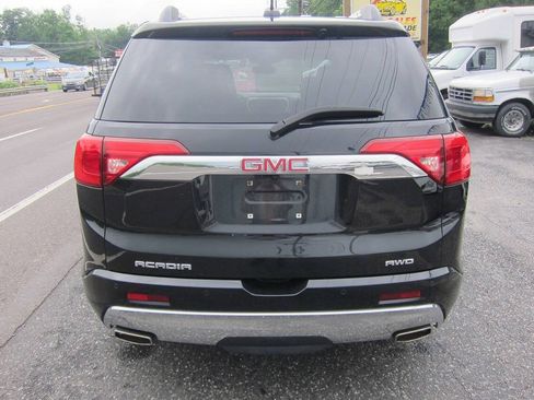 Used 2018 GMC Acadia Denali w/ Technology Package AWD/4WD image 4