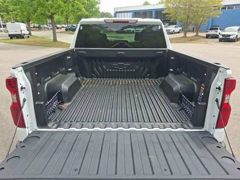 Used 2025 Chevrolet Silverado 1500 Custom image 33