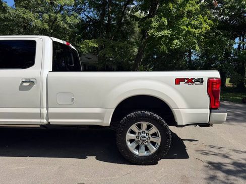 Used 2017 Ford F250 Platinum w/ Platinum Ultimate Package AWD/4WD image 72