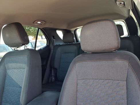 Used 2018 Chevrolet Equinox LT image 13