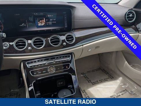 Used 2020 Mercedes-Benz E 350 Sedan image 29
